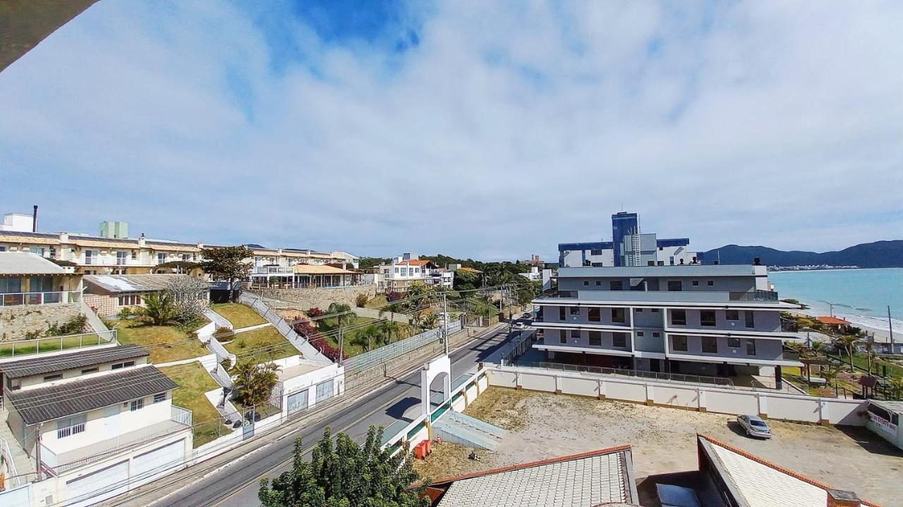 Apartamento Um A Beira Mar!!